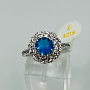 NWT BOMB PARTY RING RBP2943 STUNNING HALO SETTING BLUE ZIRCON SIZE 7